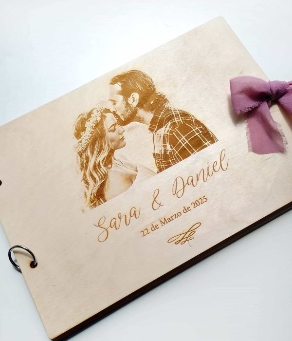 Álbum o Libro de Firmas en Madera Foto Grabada